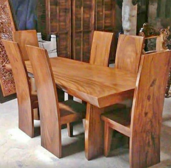 Gambar-WhatsApp-2025-10-10-pukul-22.43.31_f53bd448.jpg Set Meja Makan Jati Jepara Kayu Utuh Premium