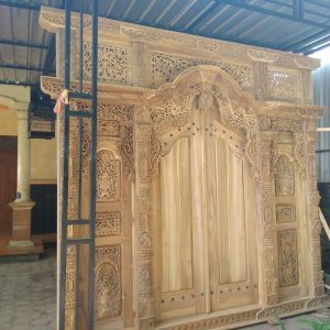 Gebyok Gapura Ukiran 3 Dimensi