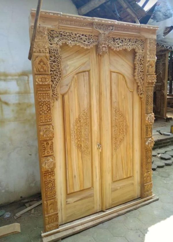 Gebyog Pintu Jati Ukiran 3 Dimensi