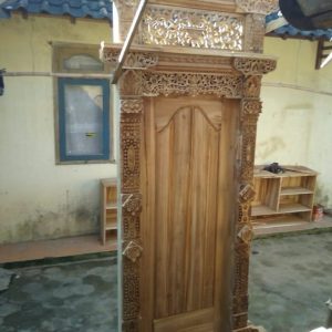 Pintu Gebyok Minimalis Ukir