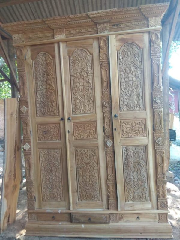 pintu-07-768x1024-1.jpeg Pintu Klasik Ukir Kudusan